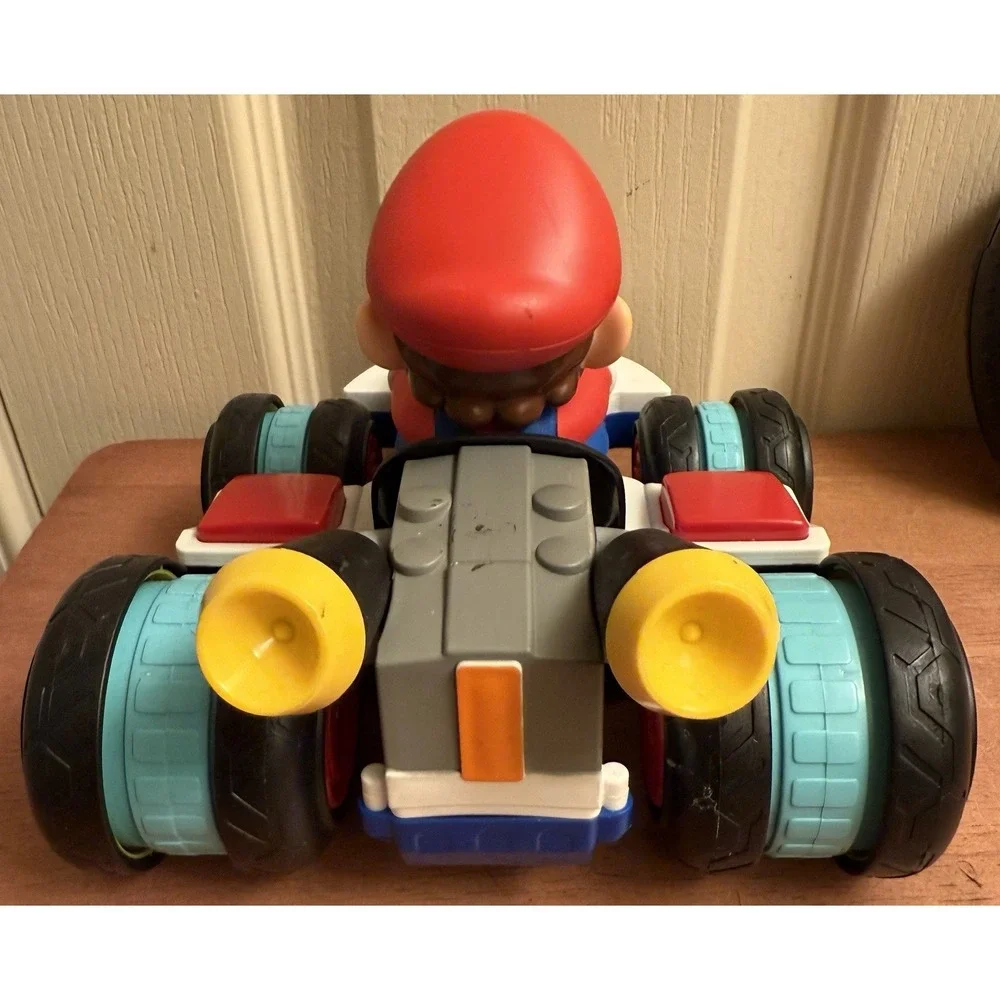 Super Mario Kart‎ Nintendo 8 Remote Control Racer Car Anti-Gravity Jakks